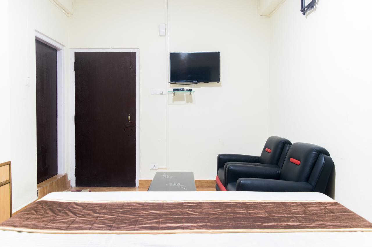 Oyo 11515 The Lily Guest House Shillong Exterior photo
