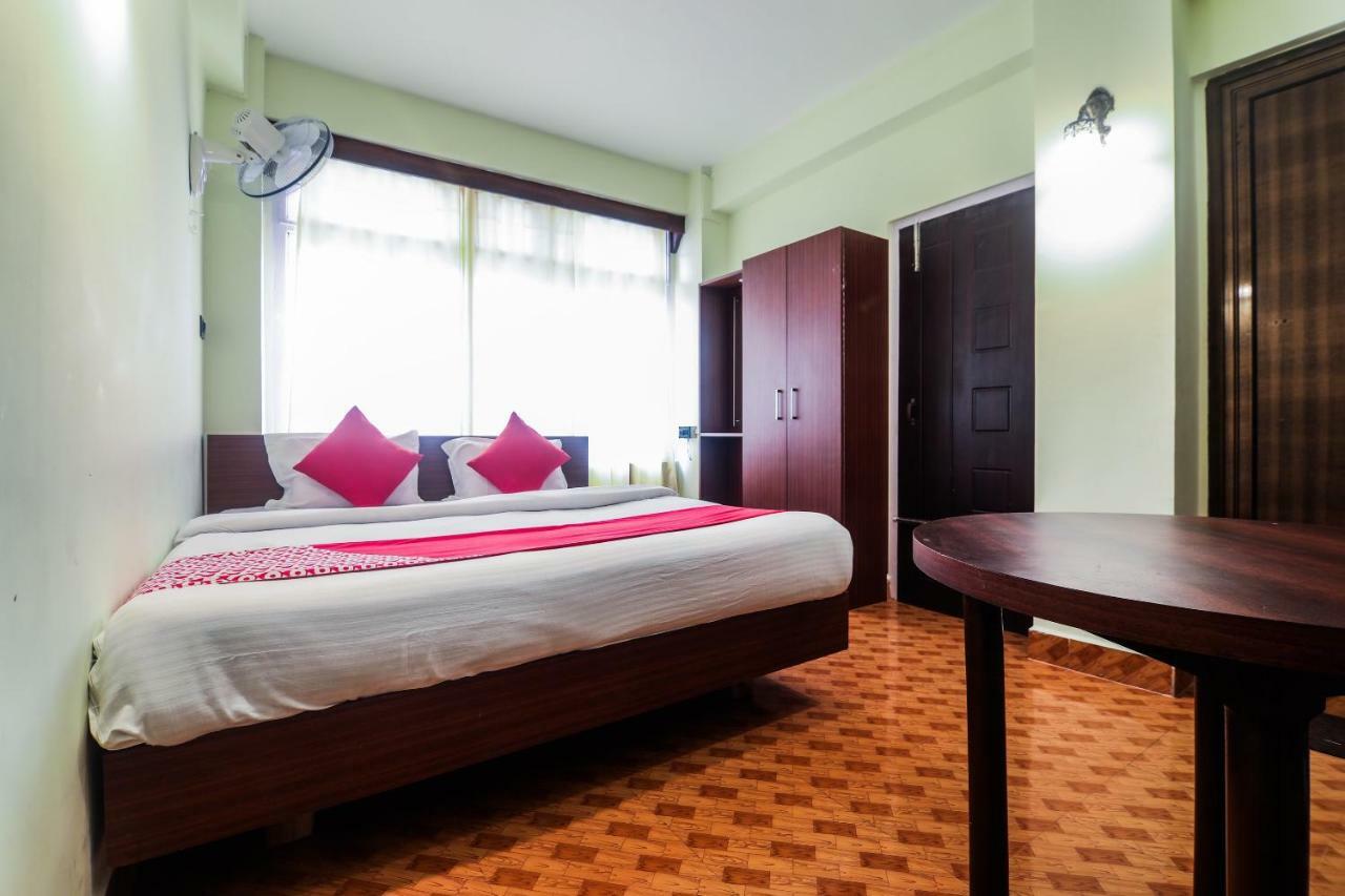 Oyo 11515 The Lily Guest House Shillong Exterior photo